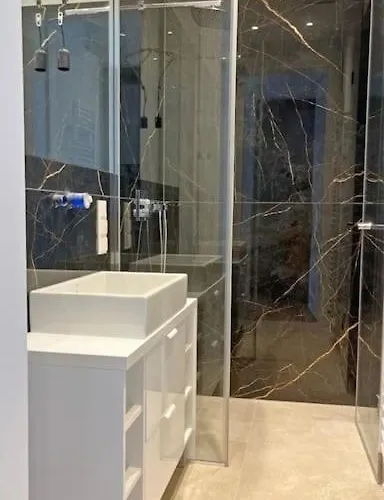 شقة 2 25 *